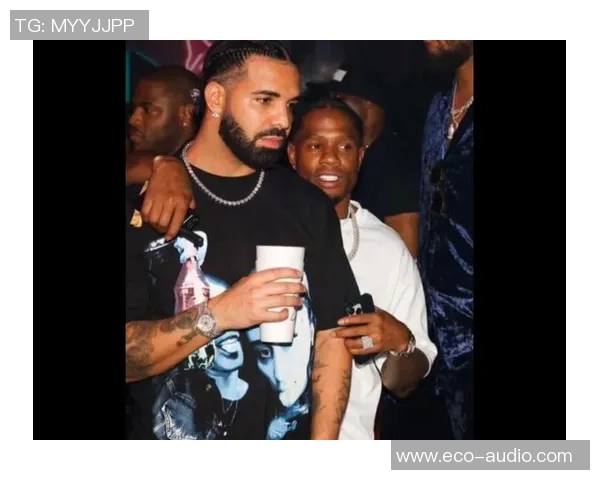 当说唱巨星Drake邂逅绿茵传奇足球球星激情与荣耀的跨界碰撞