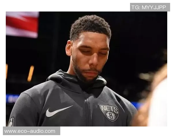 足球巨星背后的阴影：揭示抑郁症如何影响球员的职业与生活