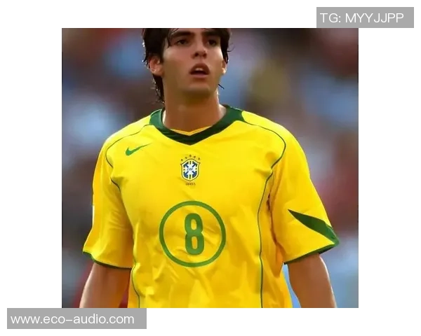 聚焦绿茵传奇巨星魅力展现足球激情与荣耀瞬间 聚焦绿茵传奇巨星魅力展现足球激情与荣耀瞬间