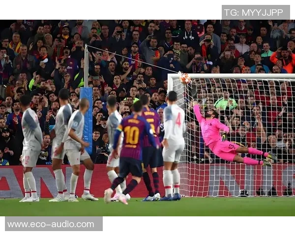 足球历史上任意球破门最多的球星是谁 揭秘他背后的训练与成就 足球历史上任意球破门最多的球星是谁 揭秘他背后的训练与成就